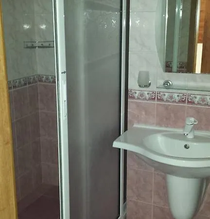 호텔 семеен идън 3*