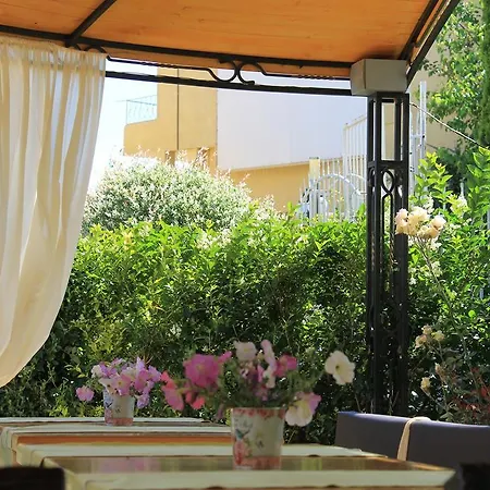 семеен идън 호텔