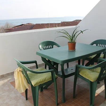 호텔 семеен идън