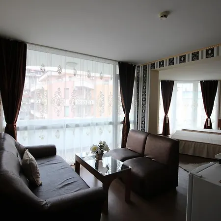 호텔 семеен идън 3*