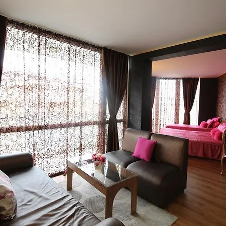 호텔 семеен идън 3*