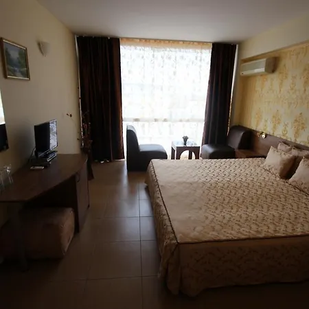 семеен идън 호텔 3*