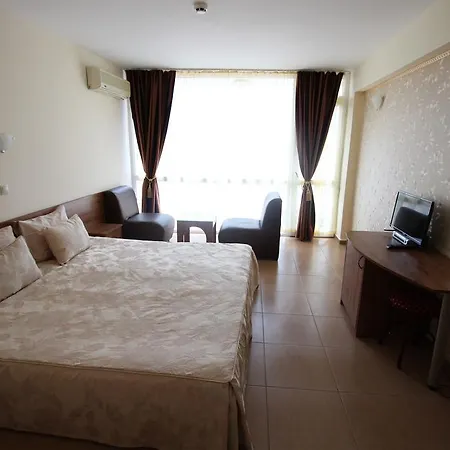 호텔 семеен идън 3*