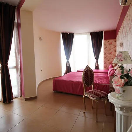 семеен идън 호텔