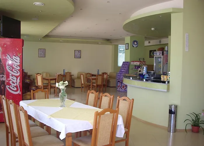 семеен идън 酒店 3*