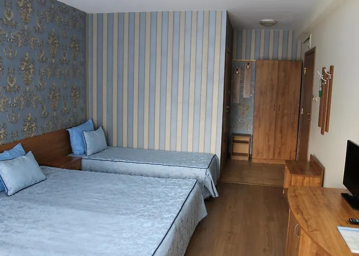 酒店 семеен идън