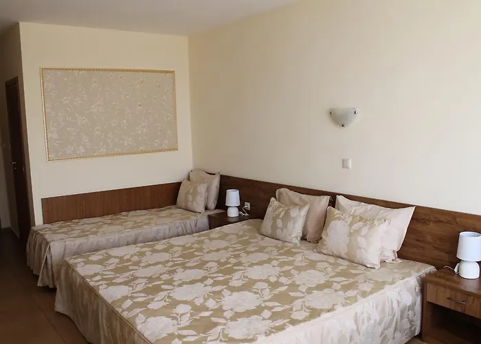 семеен идън 酒店