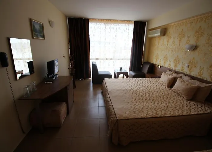 семеен идън 酒店 3*