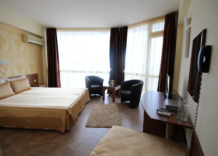 семеен идън 酒店 3*