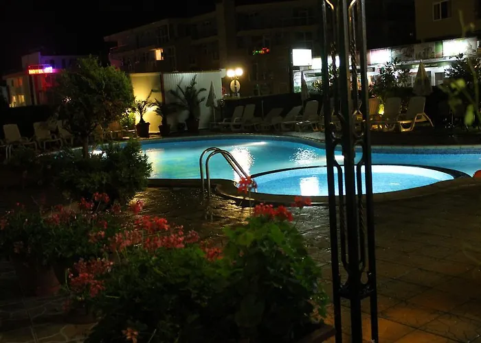 семеен идън 酒店