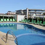 Otel семеен идън 3*