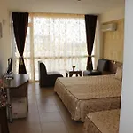 Otel семеен идън Sveti Vlas