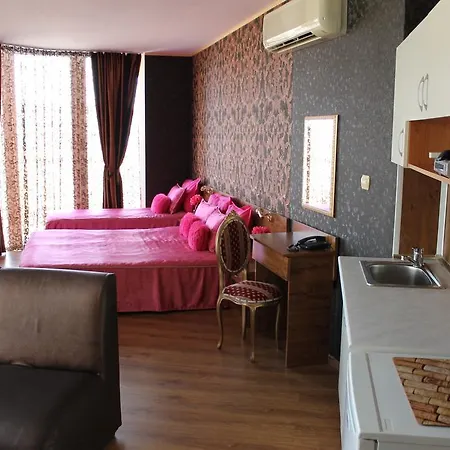 Hotel семеен идън Święty Włas