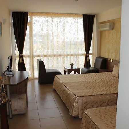 Hotel семеен идън Święty Włas