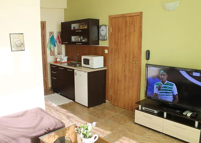 семеен идън