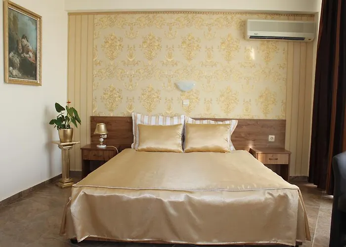 Hotel семеен идън 3*