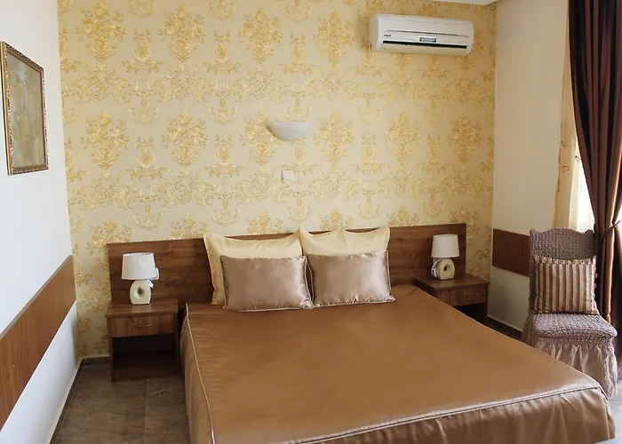 семеен идън Hotel 3*