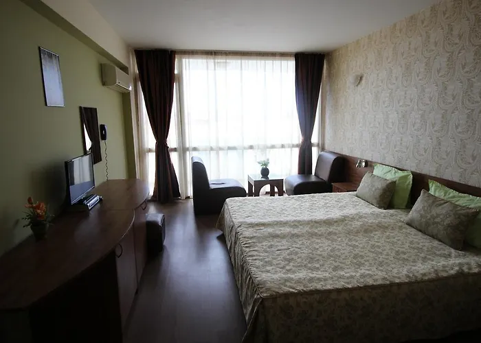 семеен идън Hotel 3*