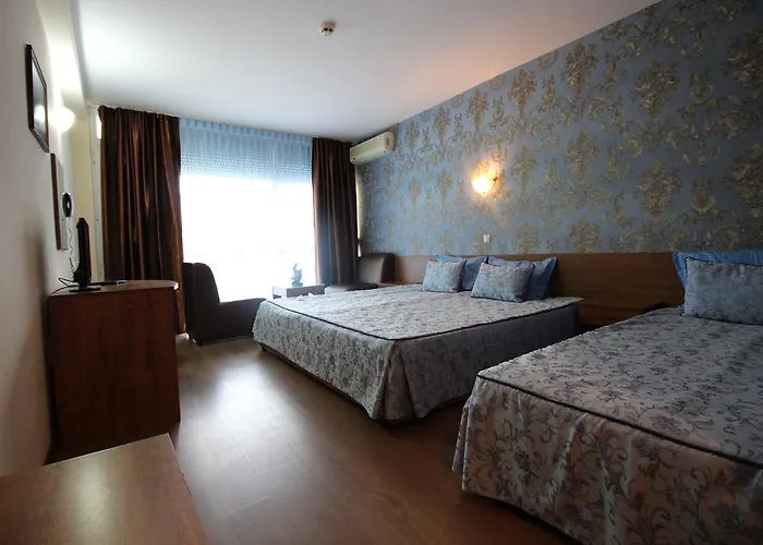 Hotel семеен идън