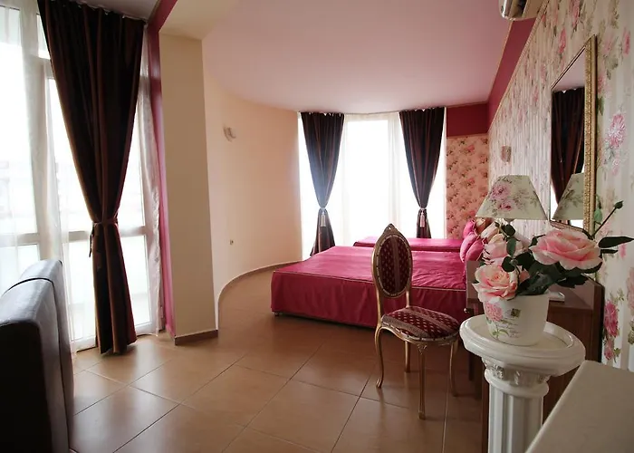 семеен идън Hotel