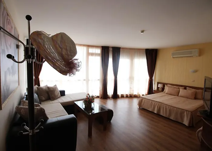 семеен идън Hotel