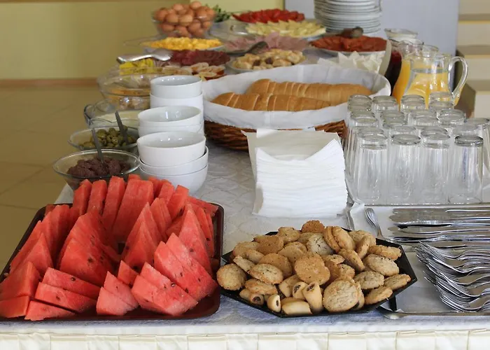 семеен идън Hotel 3*